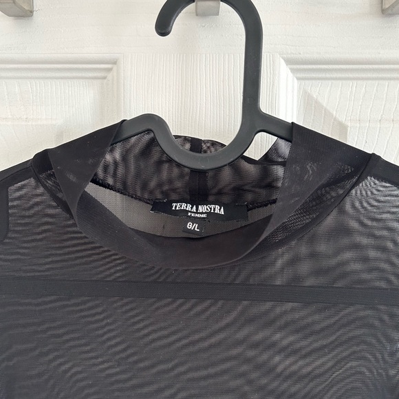 Long Sleeve Mesh Top - Picture 3 of 4